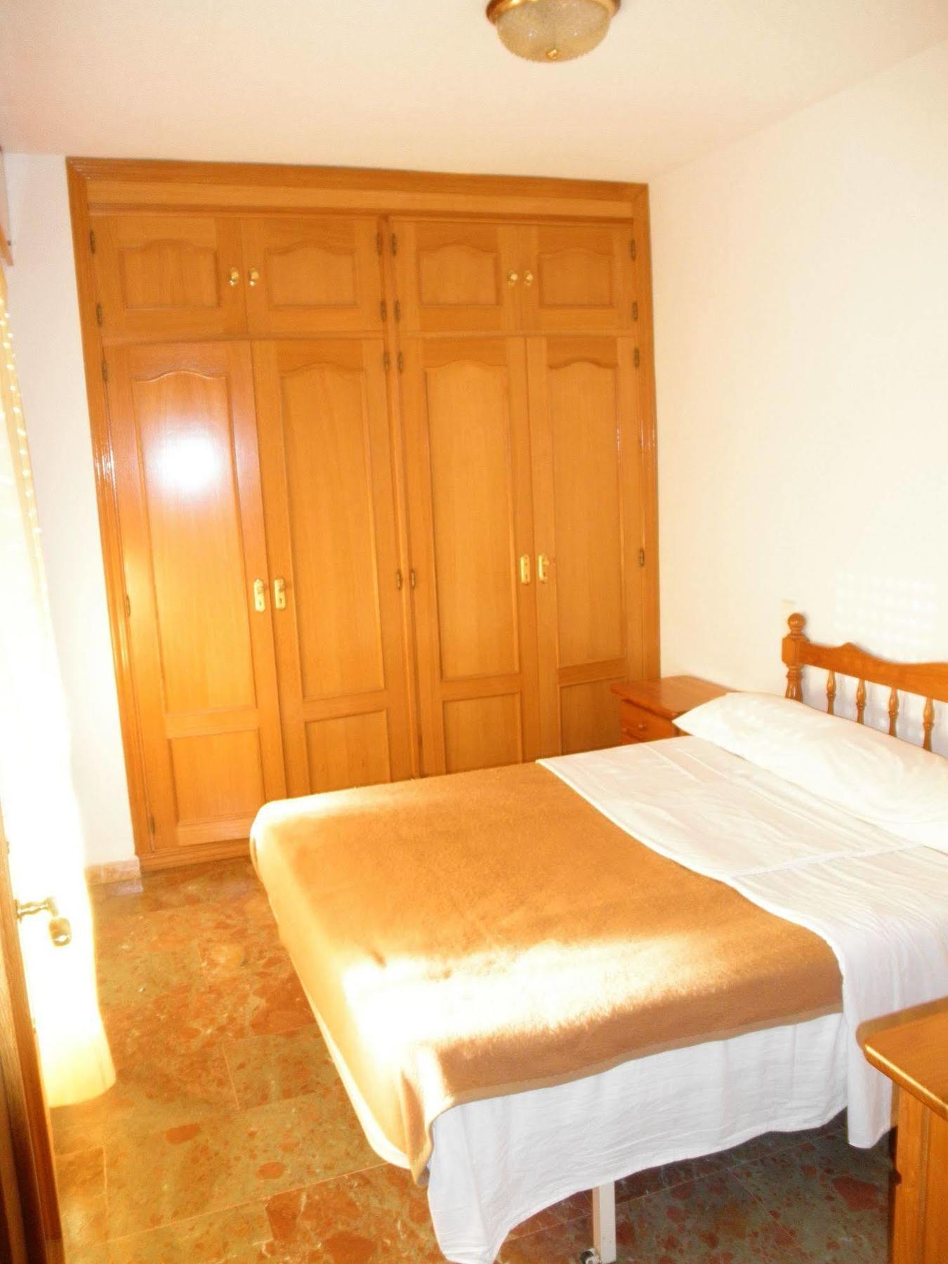Apartamentos Edificio Mirasierra Оропеса дел Мар Екстериор снимка